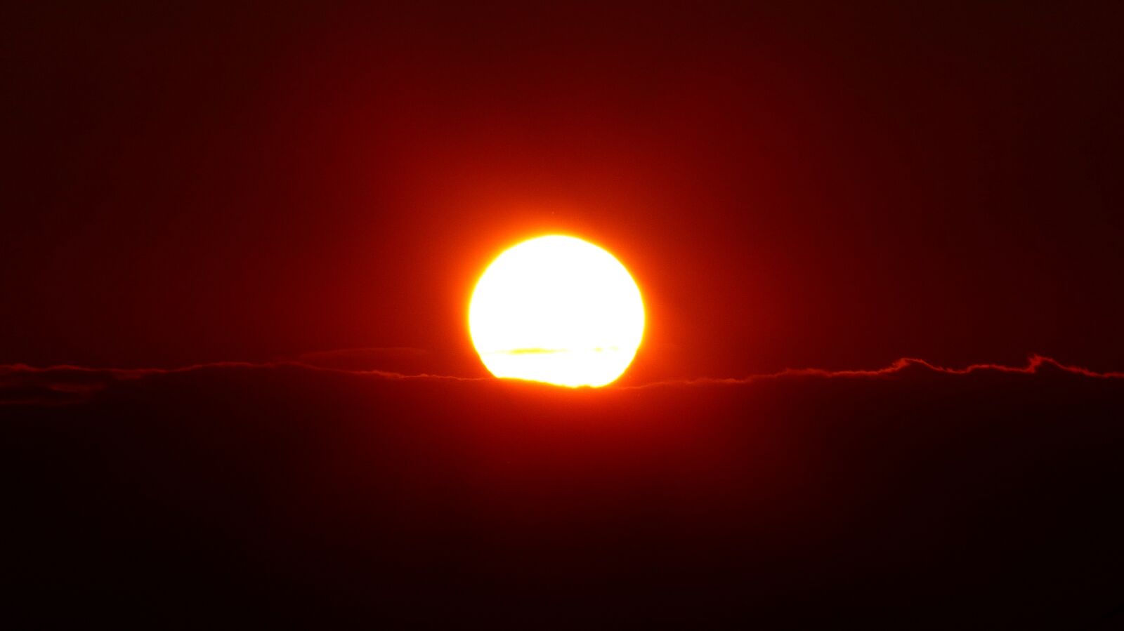 Panasonic Lumix DMC-FZ200 sample photo. Fireball, sun, sonnenkugel photography