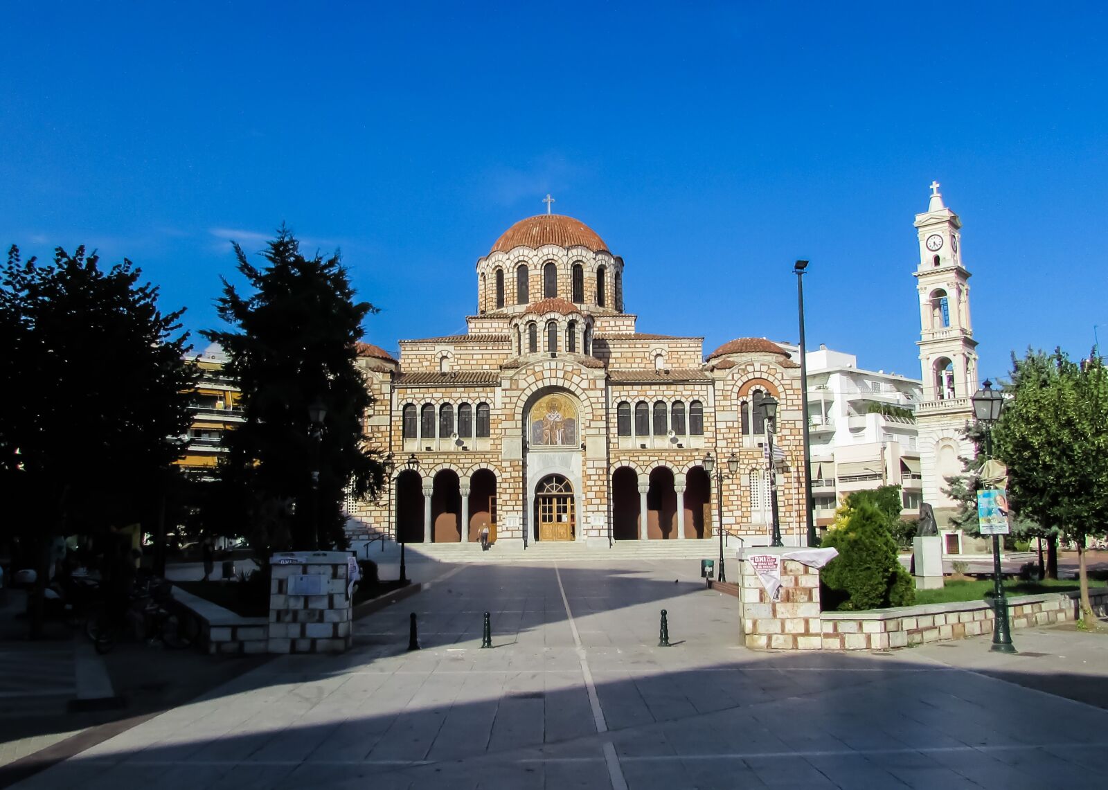 Canon PowerShot SX400 IS sample photo. Greece, volos, cathedral photography