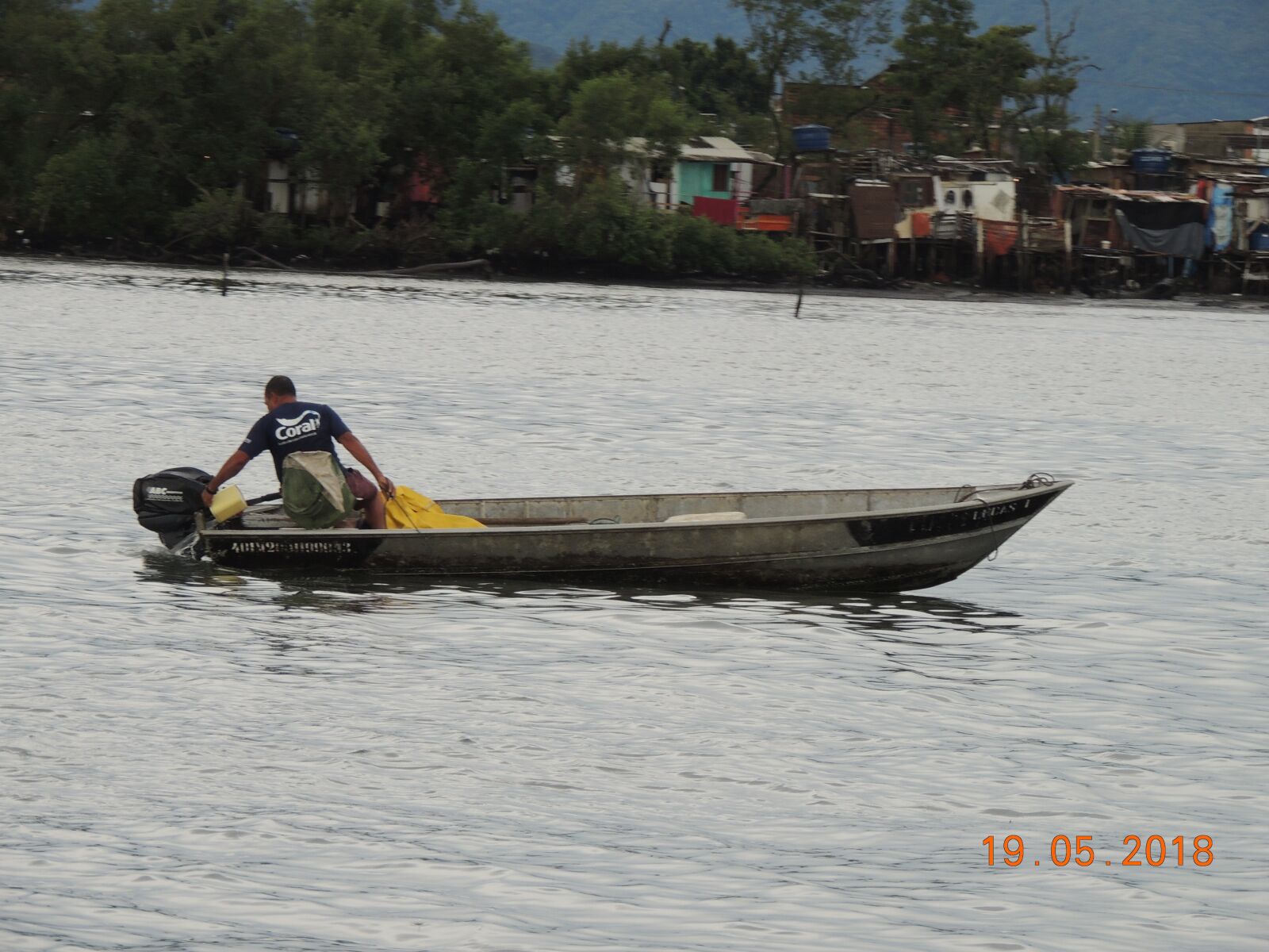 Nikon Coolpix P510 sample photo. Boat, ocean, beach photography