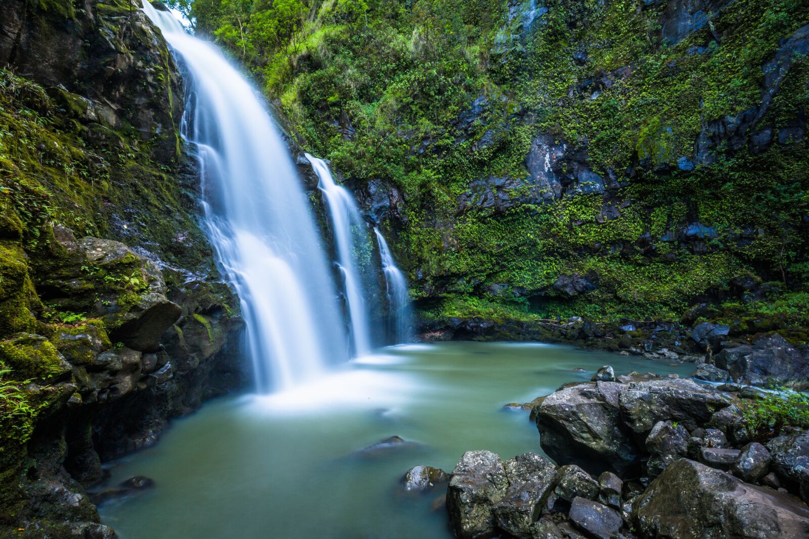 Canon EF 16-35mm F4L IS USM sample photo. Creek, fall, hd wallpaper photography