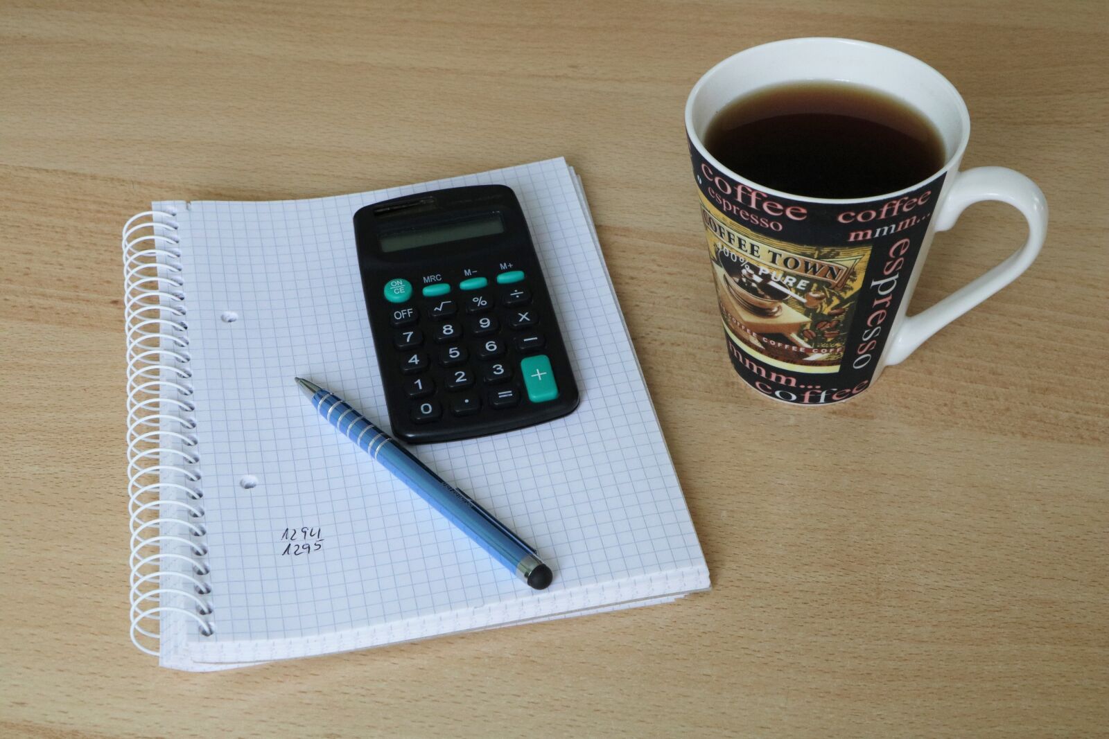 Canon EOS 760D (EOS Rebel T6s / EOS 8000D) sample photo. Calculator, block, pen photography
