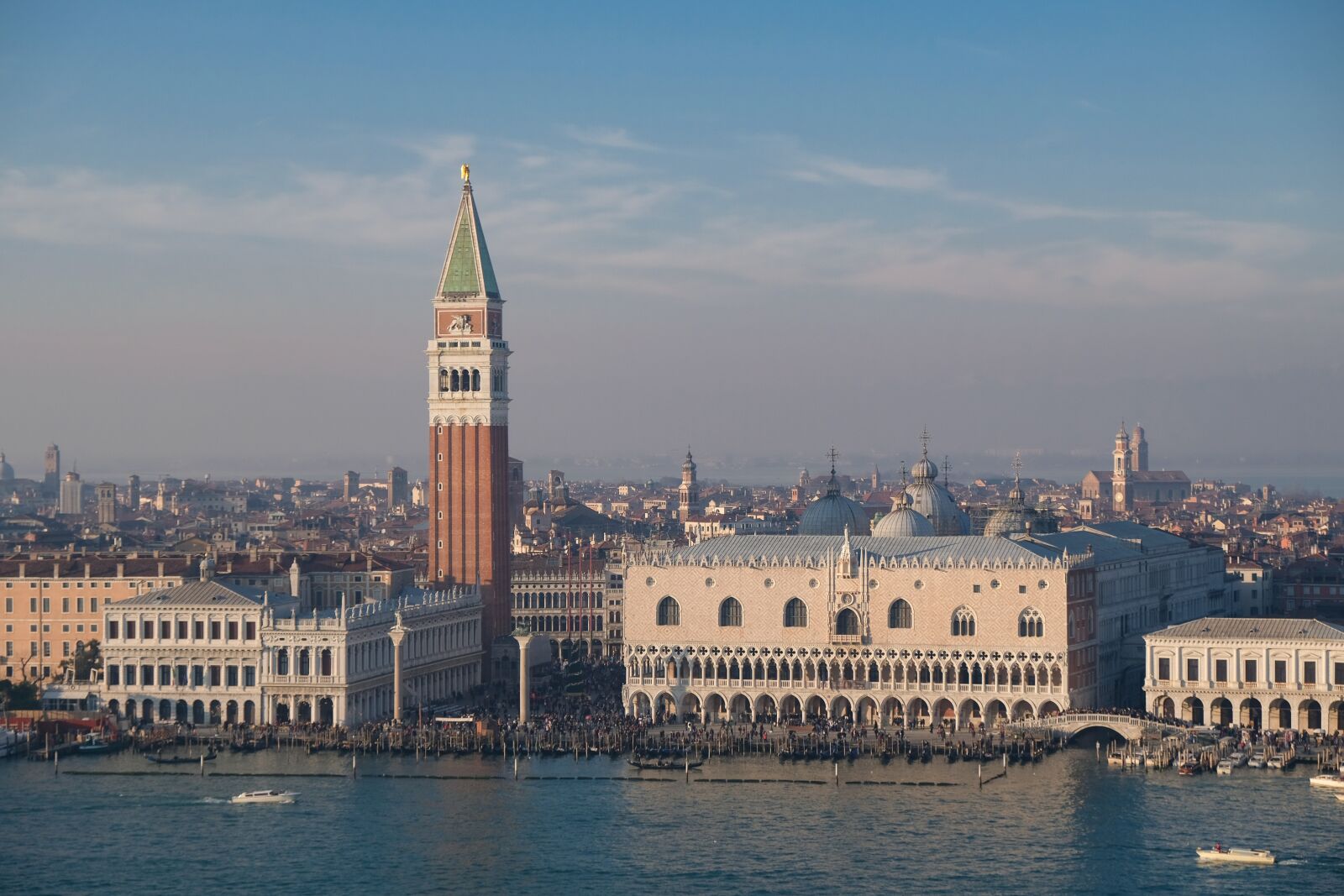 Fujifilm X-T2 sample photo. Venice, architecture, city photography