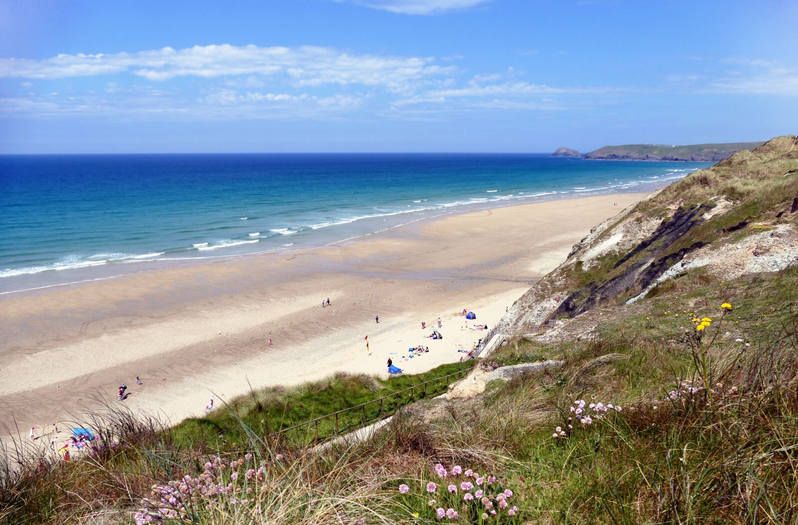 Panasonic Lumix DMC-FZ1000 sample photo. Cornwall, perranporth, coast photography