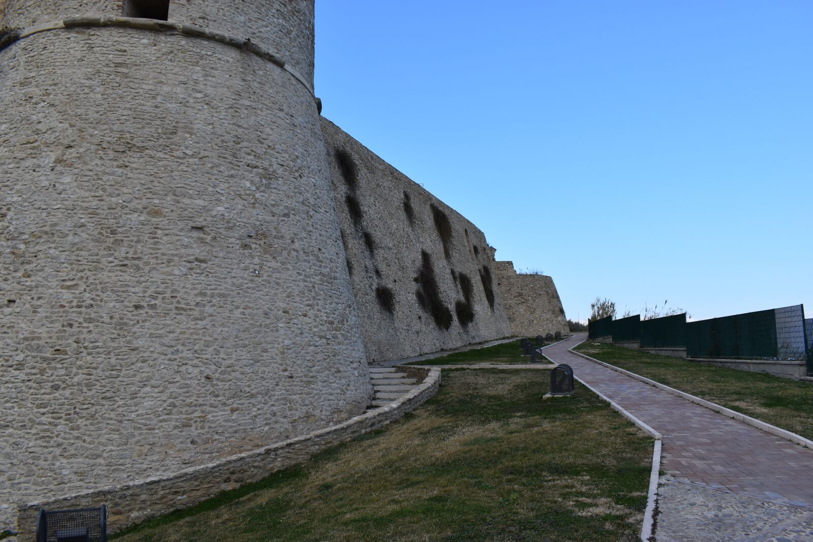 Nikon D5600 sample photo. Castle, walls, old photography