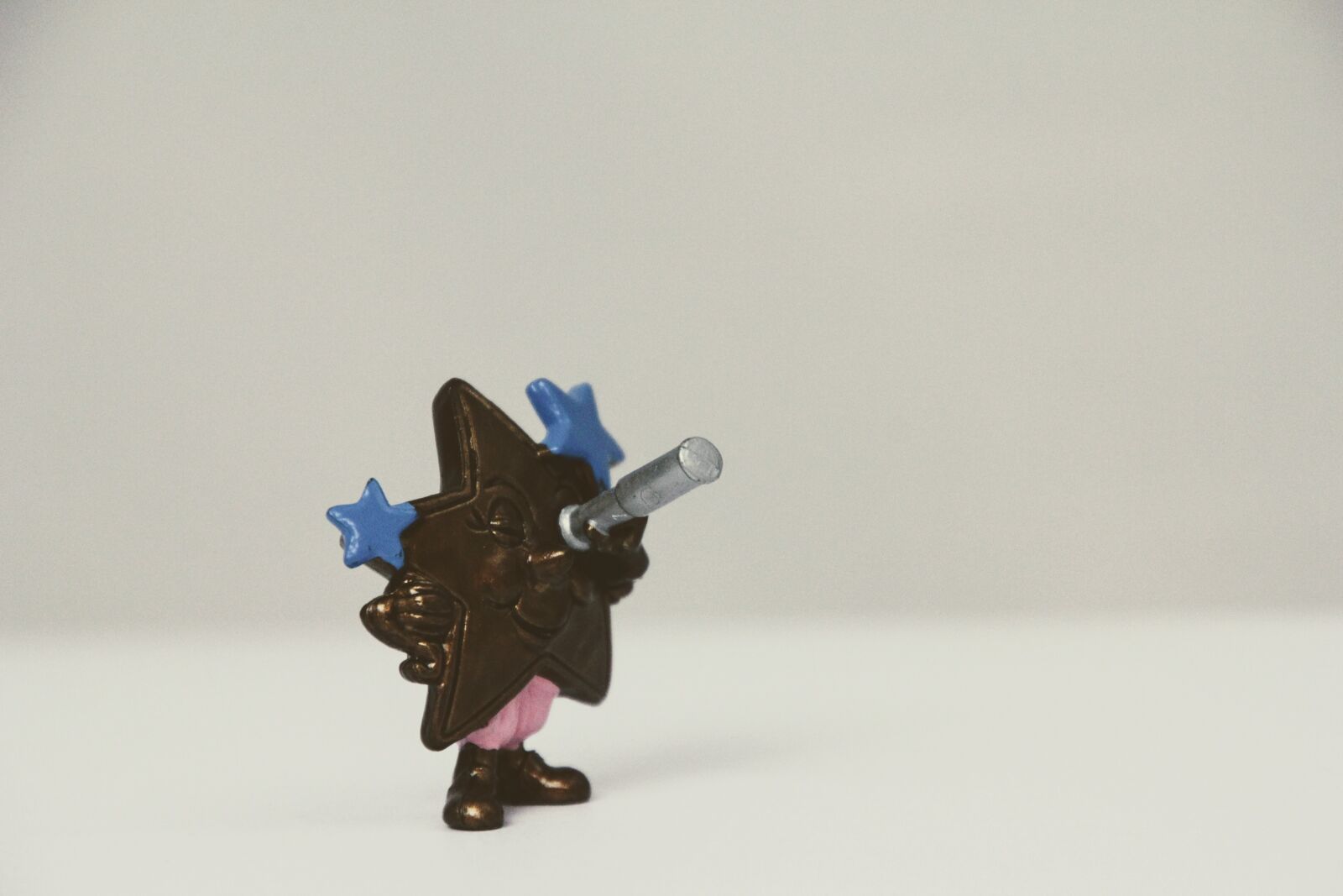 Canon EOS 60D sample photo. Star, figure, isolated photography