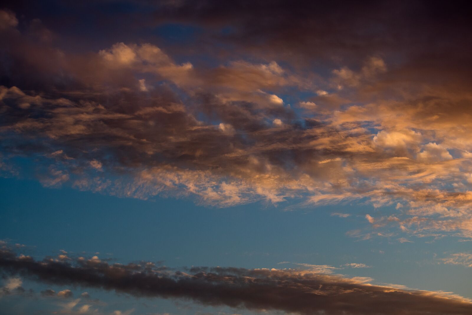 Canon EF-S 55-250mm F4-5.6 IS STM sample photo. Sky, clouds, evening photography