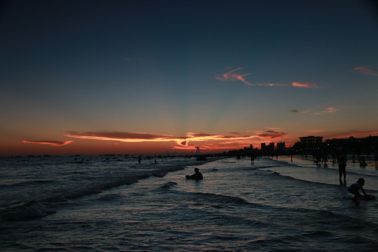 Canon EOS 70D sample photo. China, north sea, silver photography