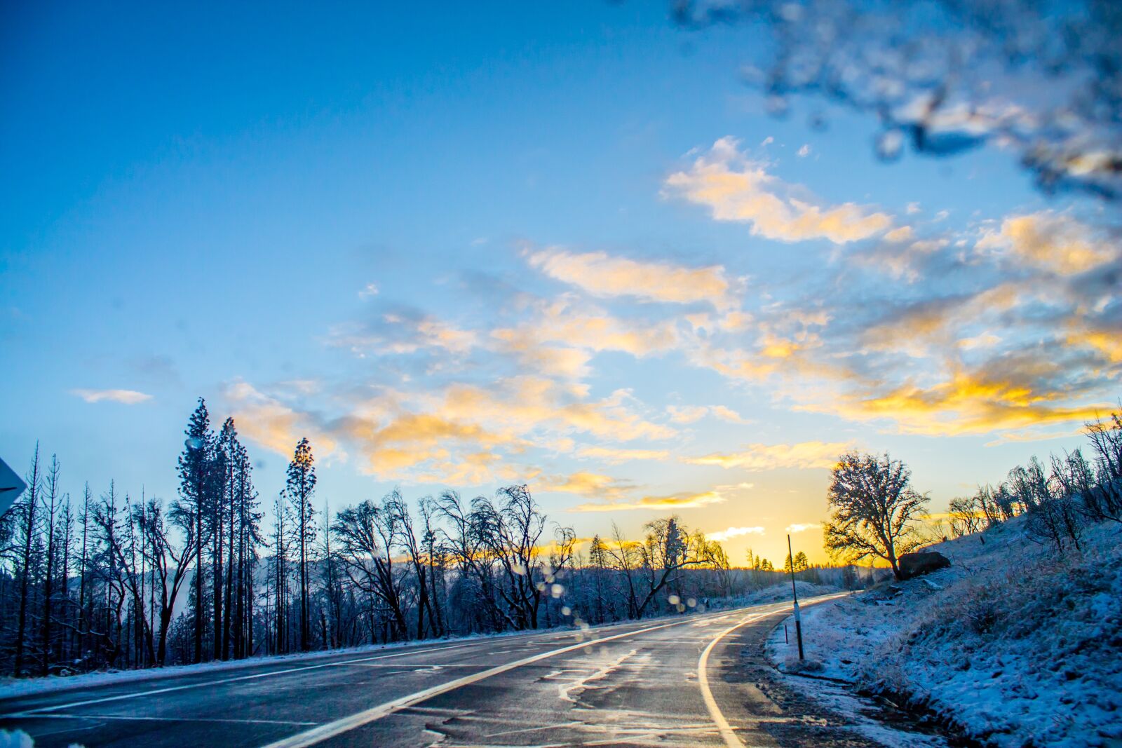 Canon EOS 1100D (EOS Rebel T3 / EOS Kiss X50) sample photo. Road, winter, mountains photography