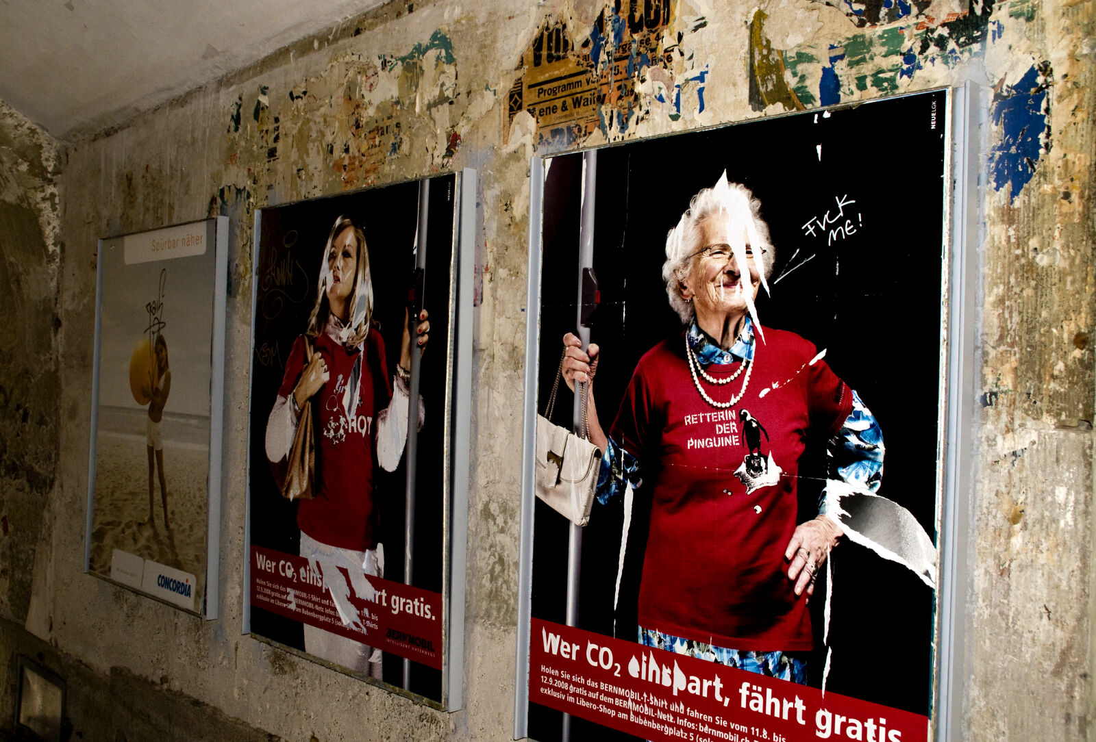 Sony Alpha DSLR-A700 sample photo. Poster, german, metro, subway photography