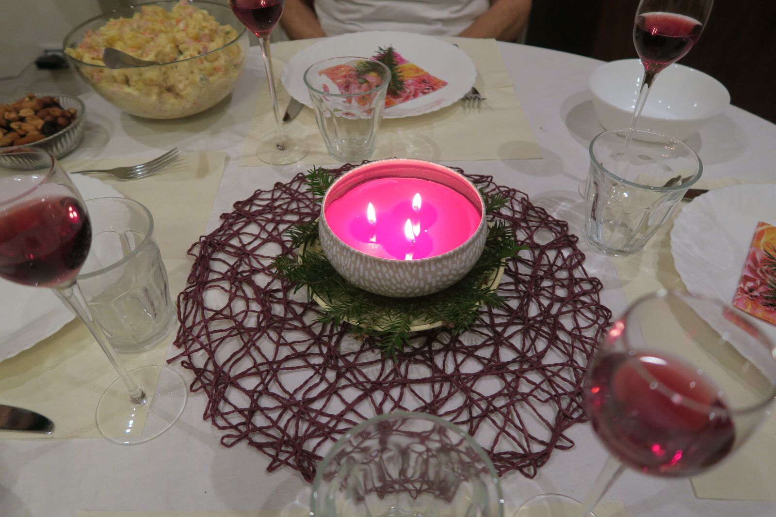 Canon PowerShot G7 X sample photo. Christmas table, candle, wax photography