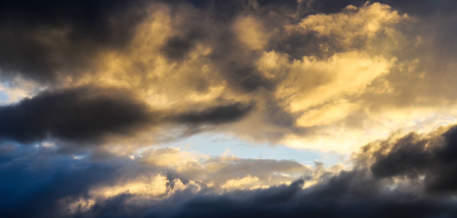 Canon EF 24-70mm F4L IS USM sample photo. Air, heaven, clouds photography