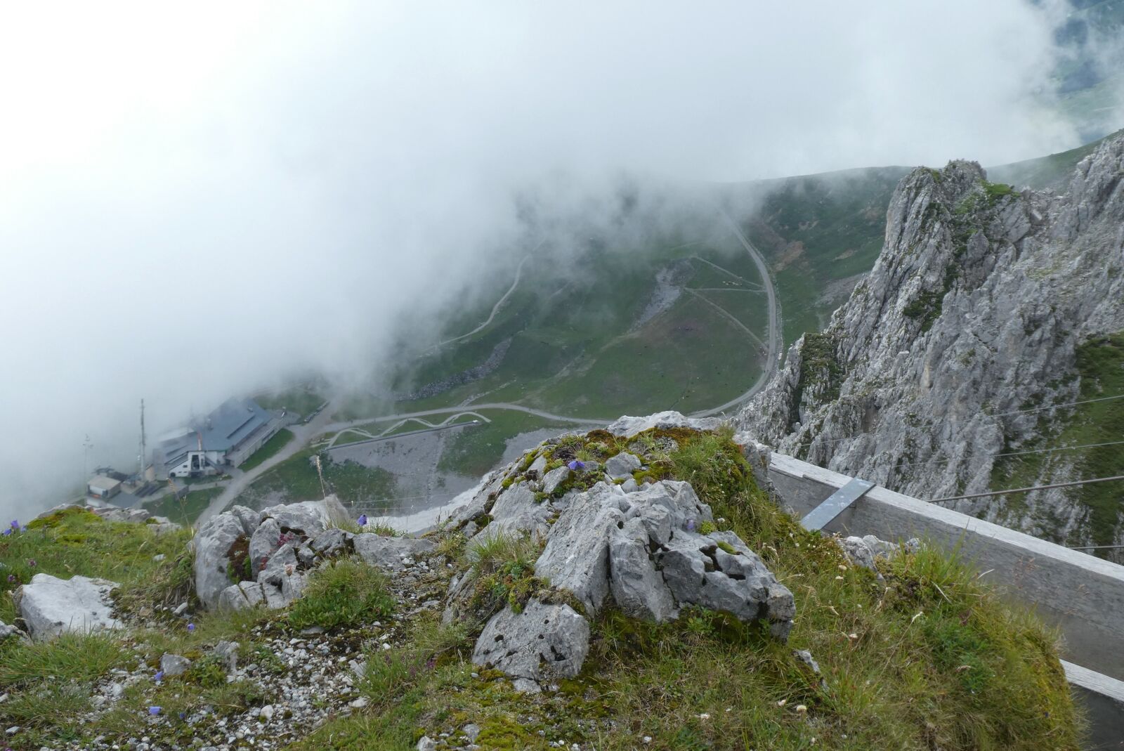Panasonic Lumix DC-ZS70 (Lumix DC-TZ90) sample photo. Hafelekar, north chain, mountain photography