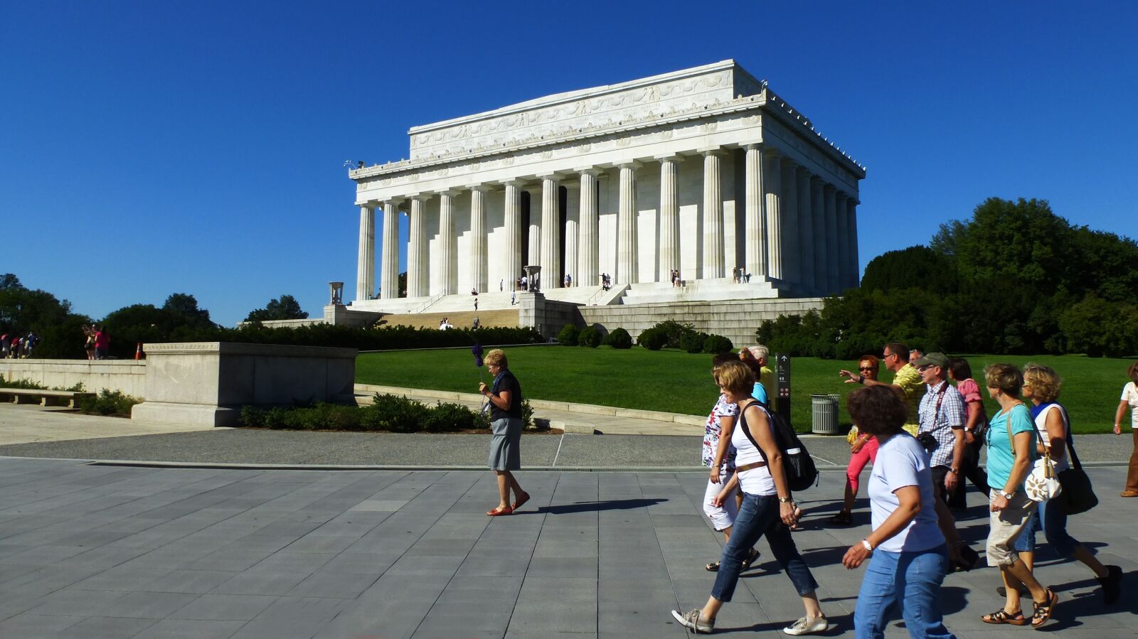 Panasonic Lumix DMC-ZS15 (Lumix DMC-TZ25) sample photo. Lincoln memorial, washington, september photography