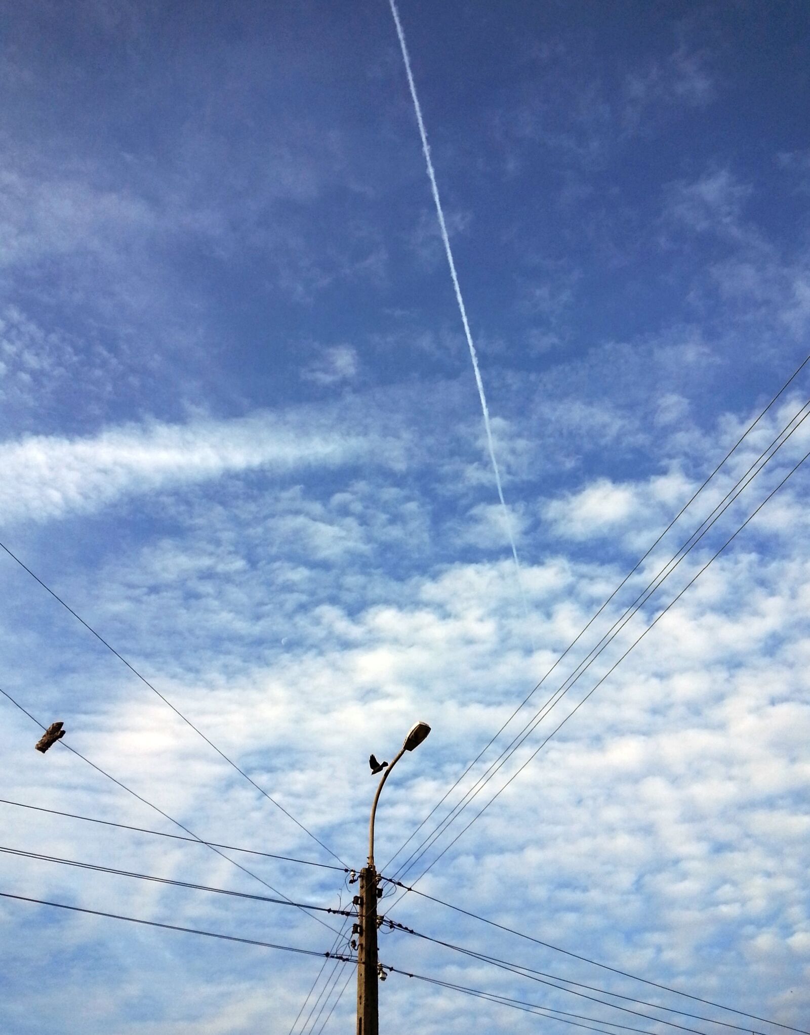 Samsung Galaxy S3 sample photo. Sky, wires, energetics photography