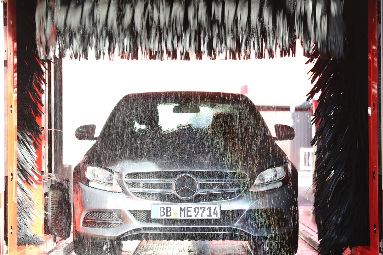 Canon EOS 7D Mark II sample photo. Car wash, car care photography