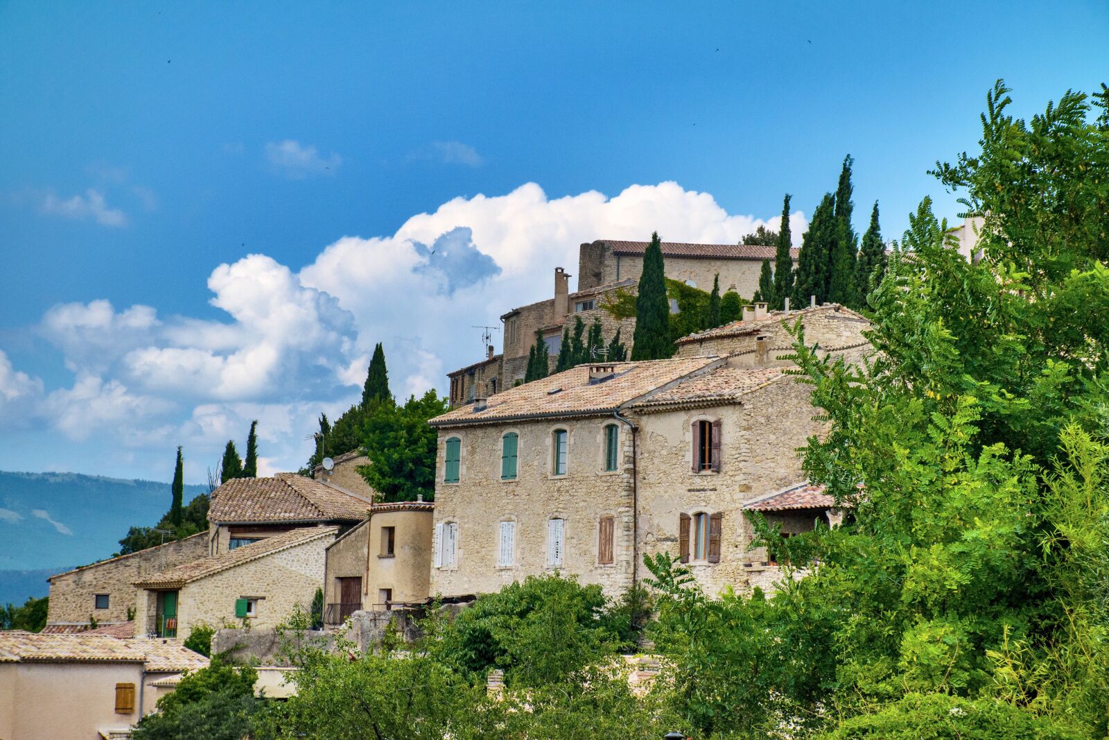 Nikon D5600 sample photo. Lurs, beautiful landscape, french photography