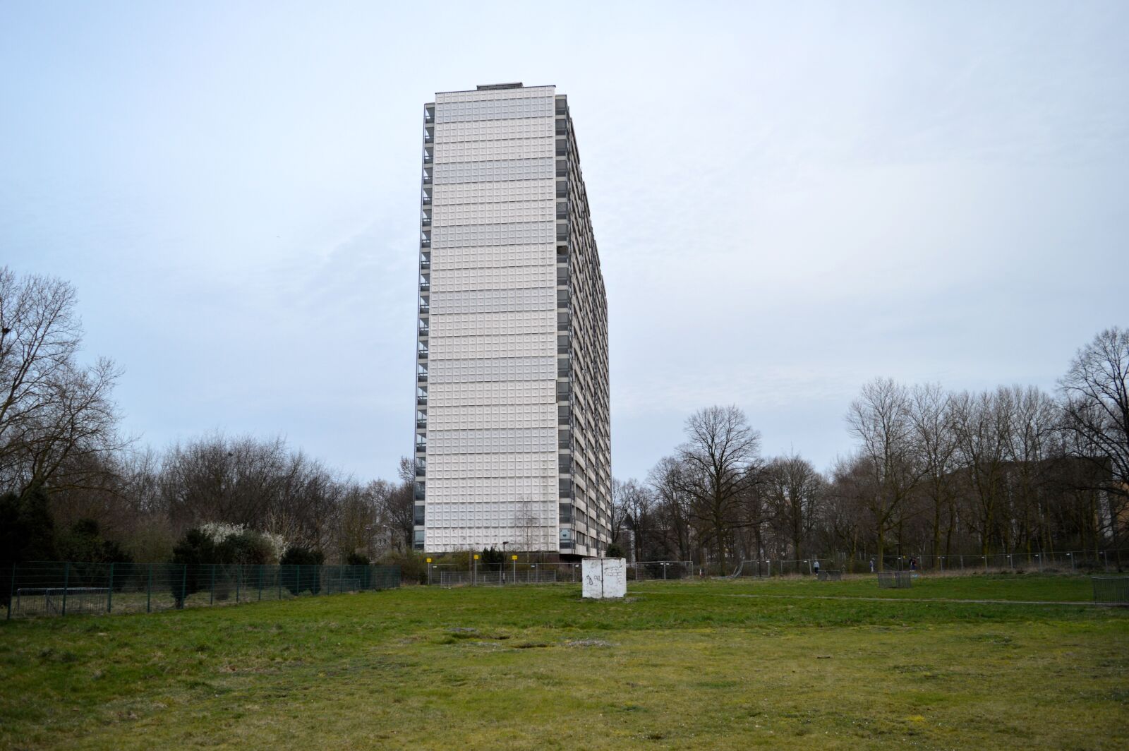 Nikon D3200 sample photo. Facade, skyscraper, architecture photography