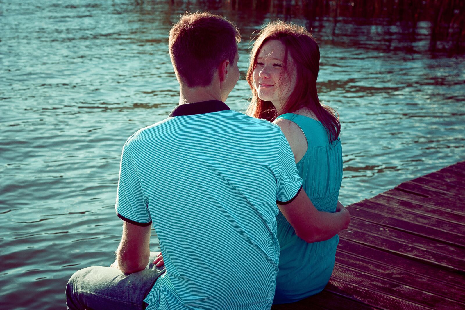 Canon EOS 600D (Rebel EOS T3i / EOS Kiss X5) + Canon EF 50mm F1.8 II sample photo. Girl and guy, on photography