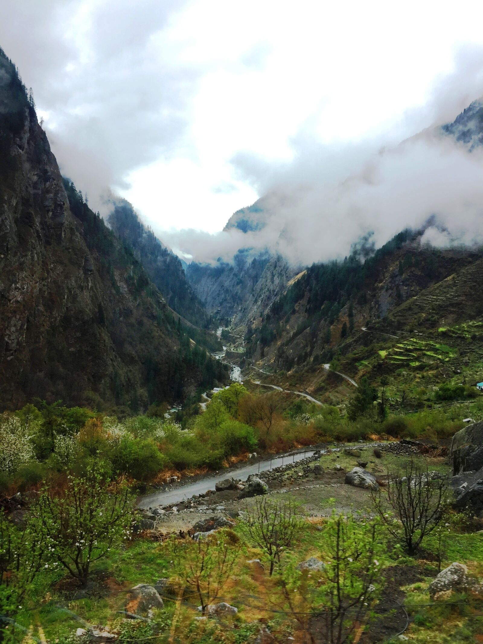 Apple iPhone 6 sample photo. Valley, sky, clouds photography