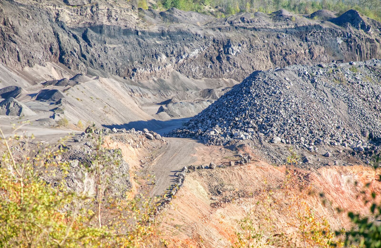 Canon EOS 5D sample photo. Industry, lava, mining photography