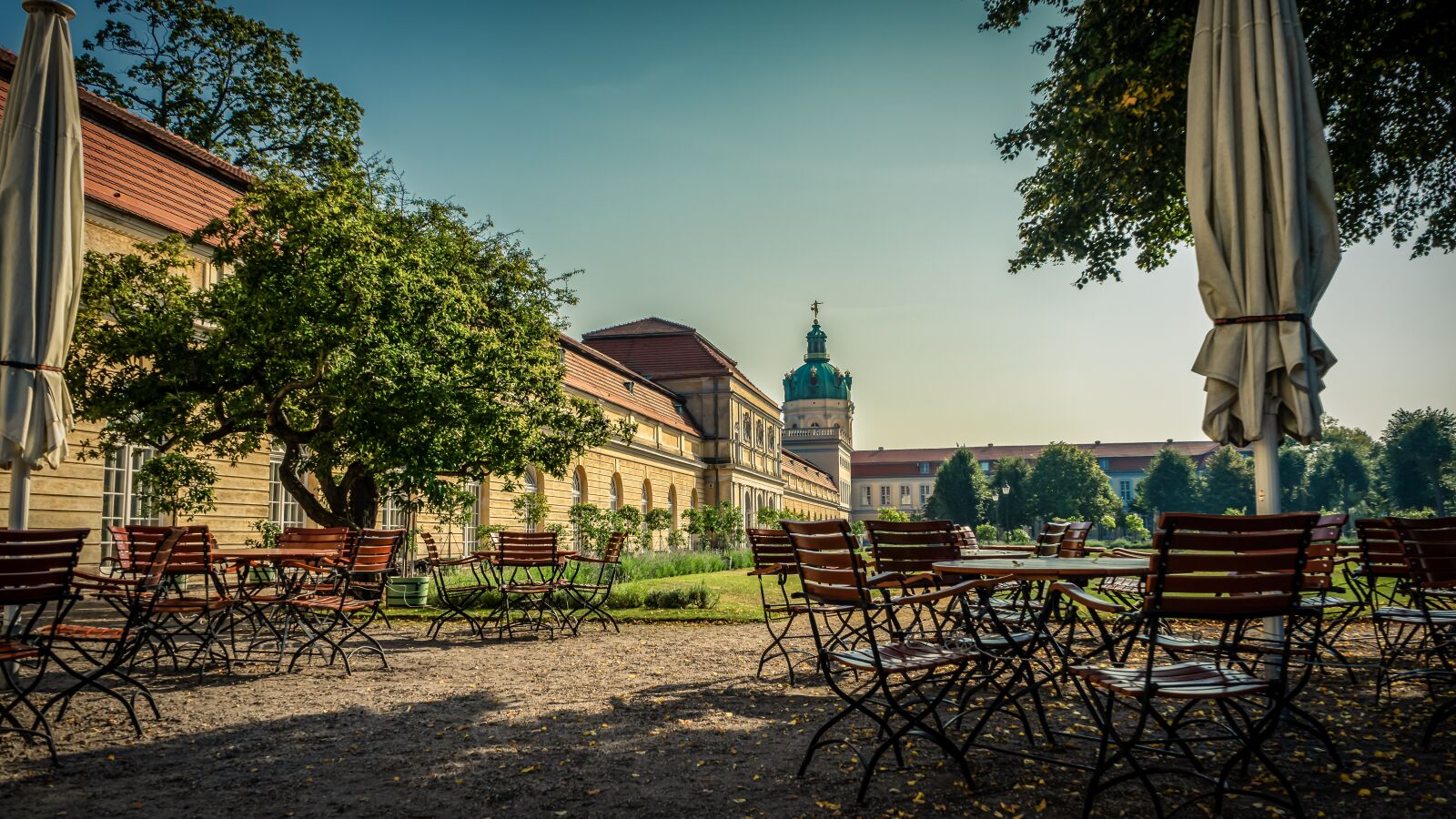 Sony a7 II sample photo. Schlossgarten, castle cafe, park photography