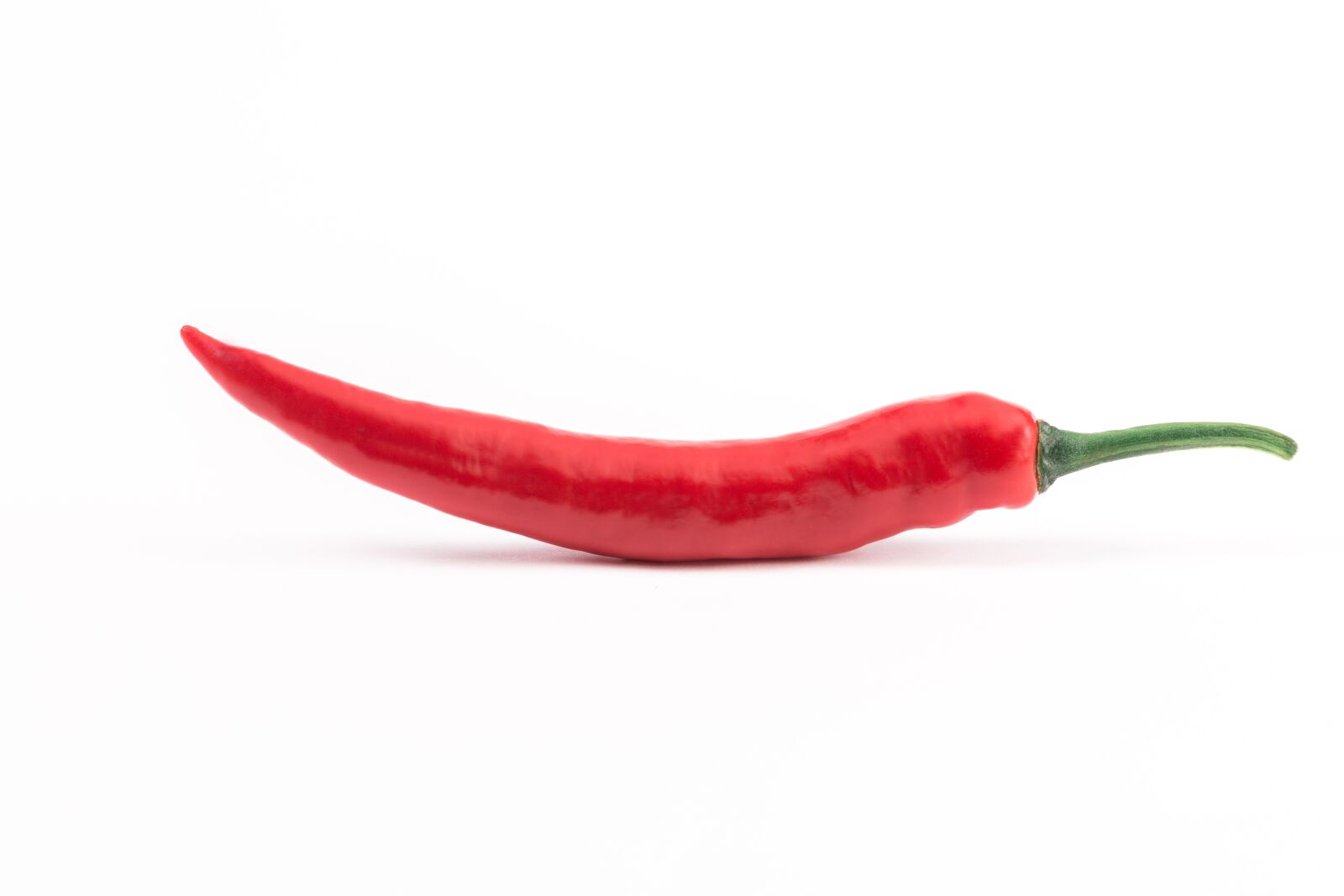 Canon EF 100mm F2.8L Macro IS USM sample photo. Chile, cayenne pepper, food photography