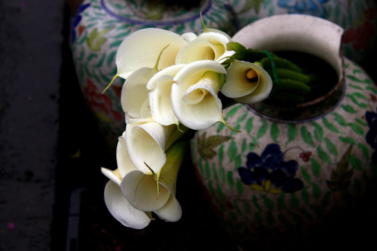 Canon EOS 450D (EOS Rebel XSi / EOS Kiss X2) sample photo. Calla, vase, notch photography