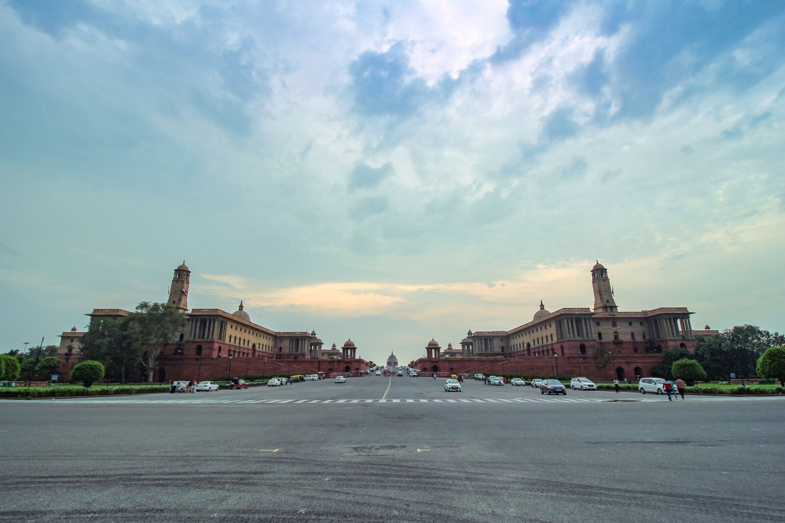Canon EF-S 10-18mm F4.5–5.6 IS STM sample photo. Monument, india, delhi photography
