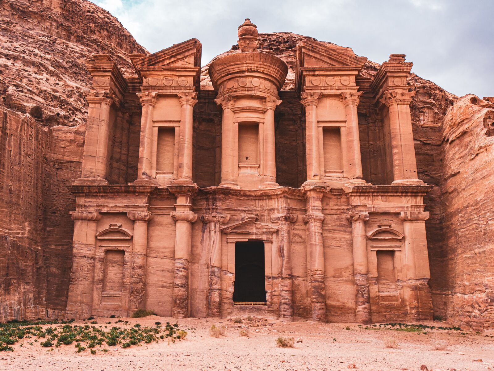 Panasonic Lumix G Vario 14-140mm F3.5-5.6 ASPH Power O.I.S sample photo. Petra, jordan, the monastery photography