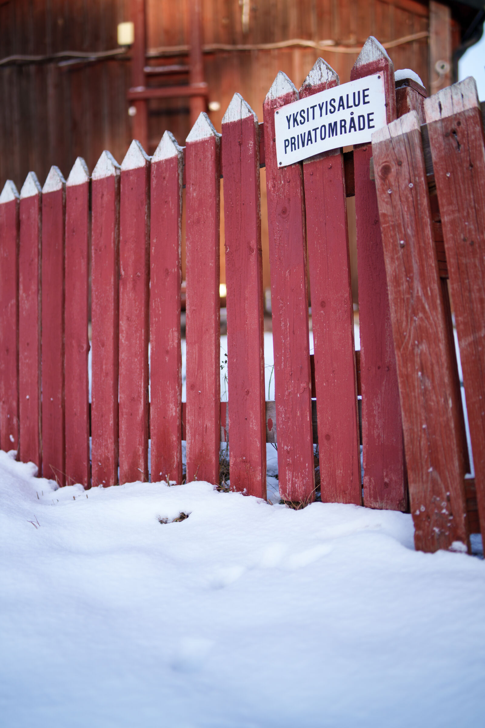 Samyang AF 35mm F1.4 P sample photo. Private fence photography