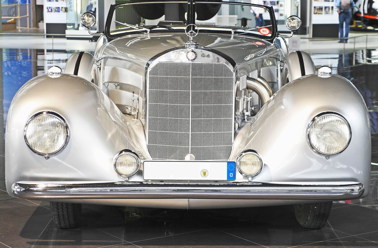 Panasonic Lumix DMC-GH3 sample photo. Car, retro, luxury, classic photography