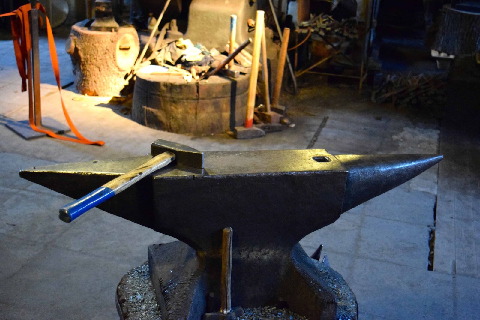 Nikon D3300 sample photo. Anvil, metal, hammer, tool photography