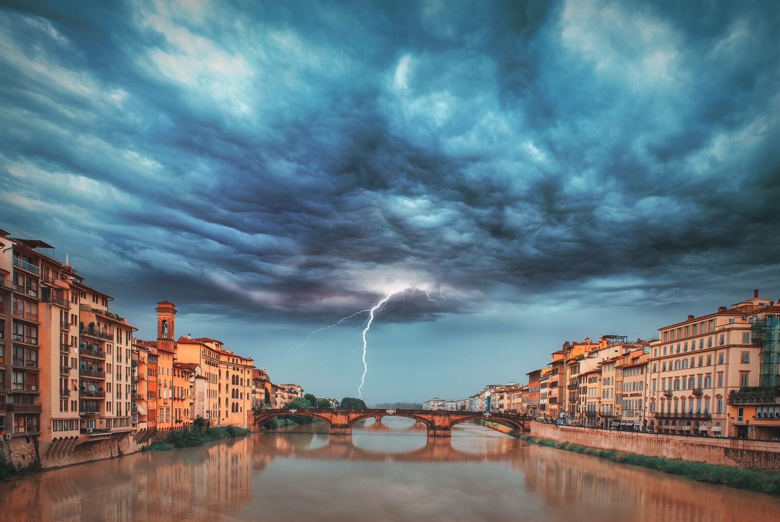 Nikon D3000 sample photo. Florence, thunderstorm, lightning photography