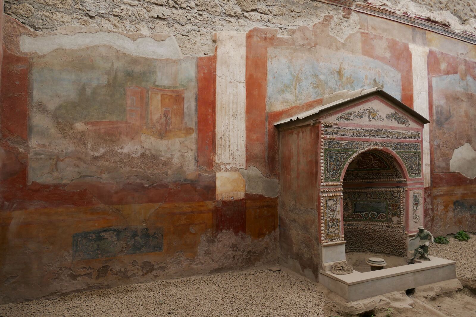 Panasonic Lumix DMC-FZ1000 sample photo. Pompeii, italy, naples photography