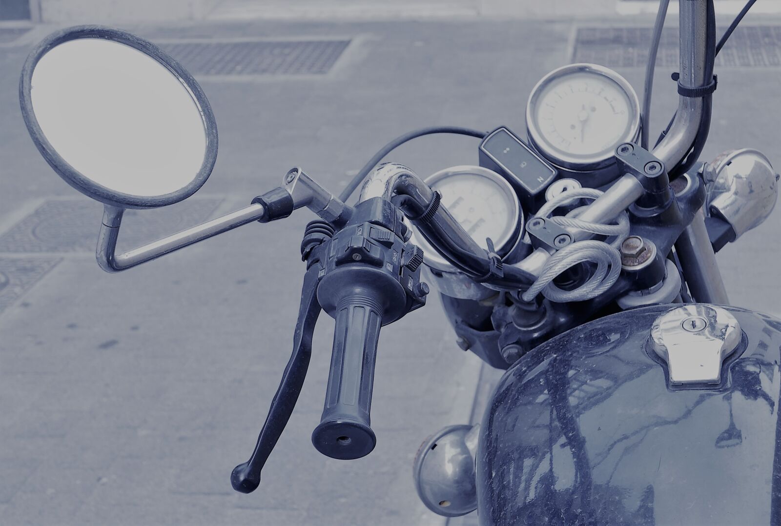 Panasonic Lumix DMC-LX100 sample photo. Moto, vintage, bike photography