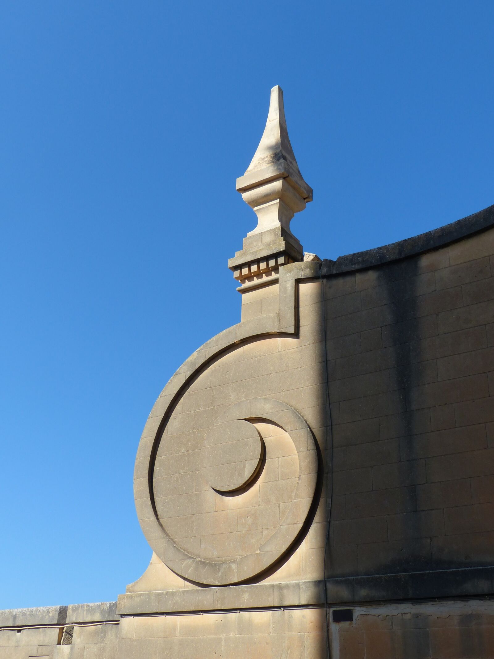 Panasonic Lumix DMC-FZ200 sample photo. Great, steeple, facade photography