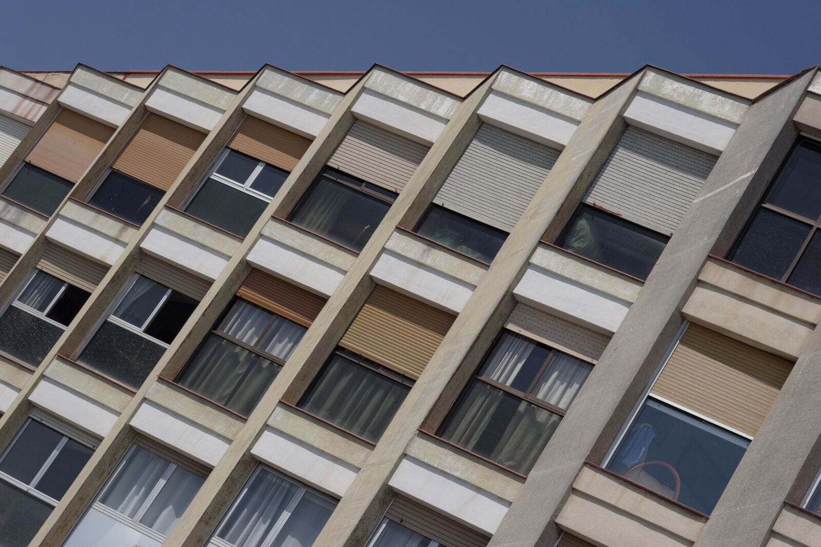 Canon EOS 20D sample photo. Building, flats, architecture photography
