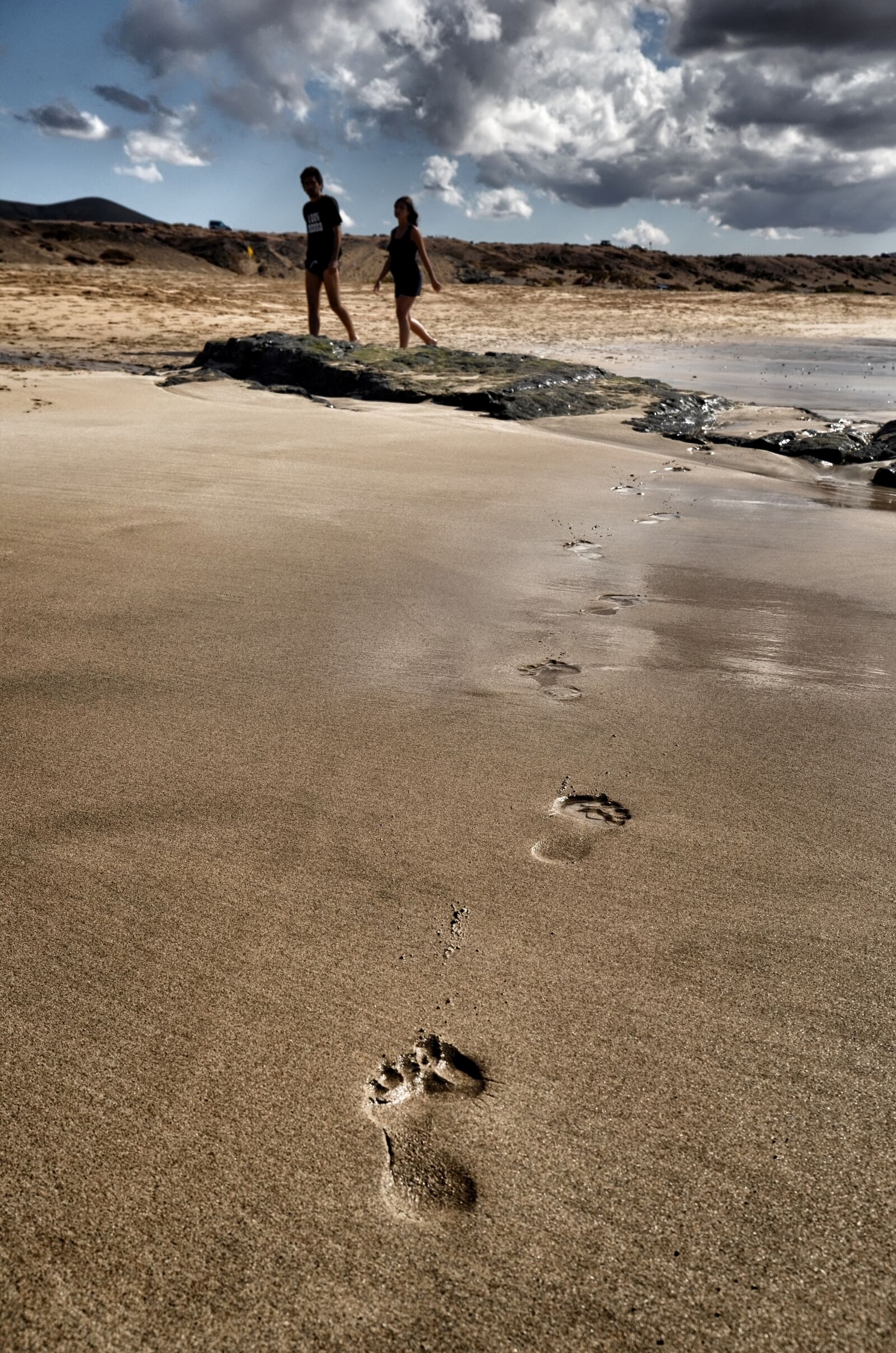 Nikon D7000 sample photo. Loneliness, beach, lovers photography