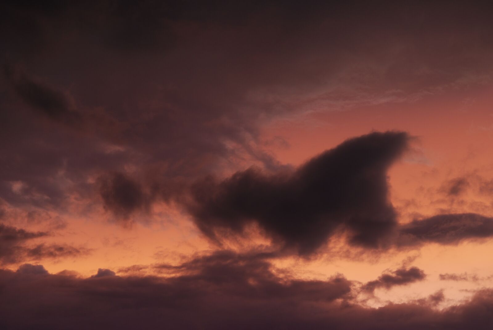 Nikon D80 sample photo. Dusk, clouds, evening photography