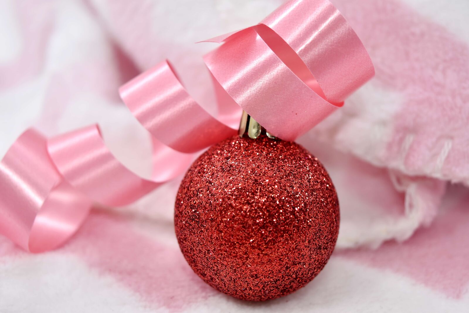 Nikon D5500 sample photo. Blanket, decoration, new year photography