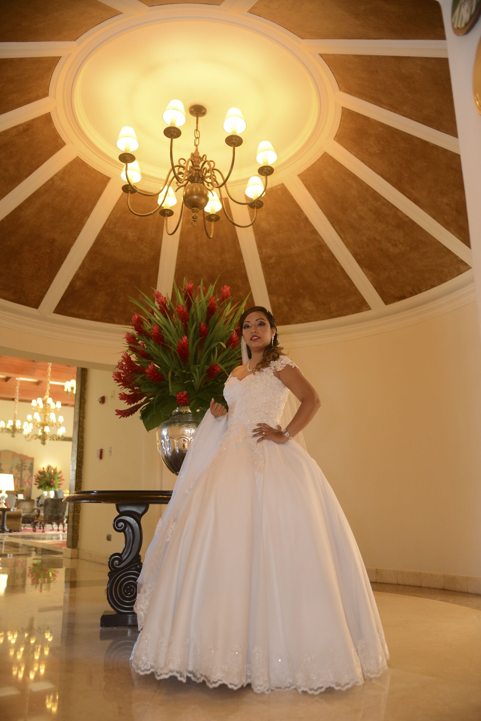 Nikon D600 sample photo. Women, wedding, flowers photography
