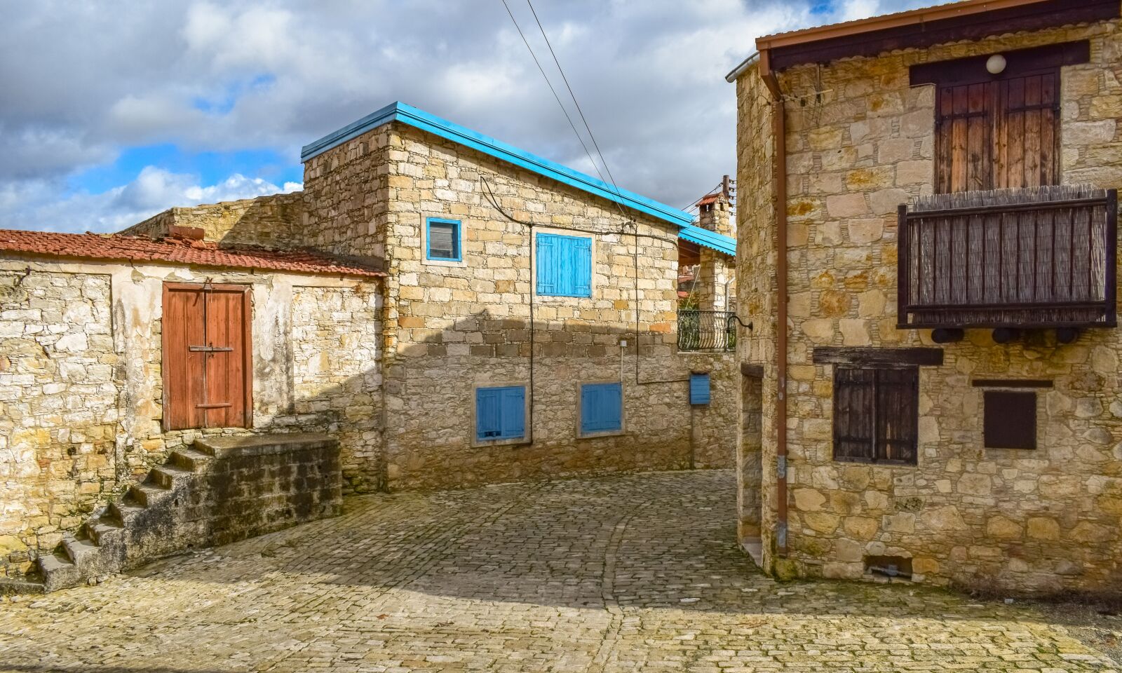 Nikon D3300 sample photo. Street, houses, stone photography