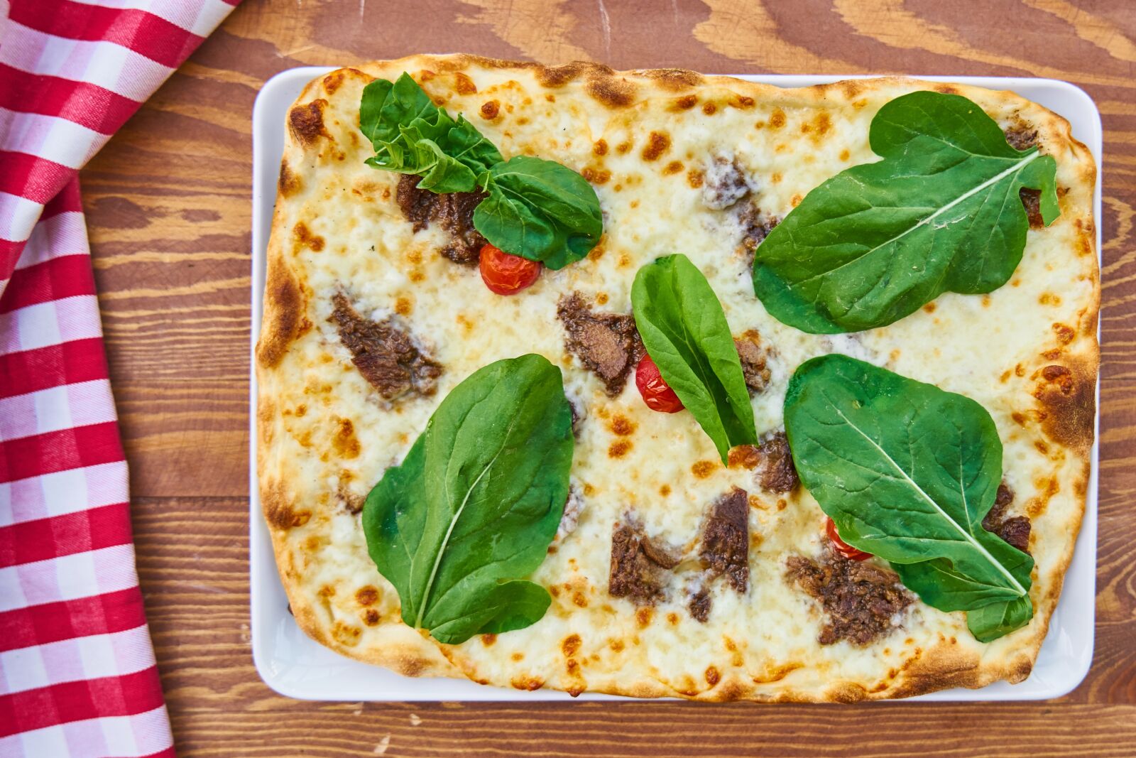 Sony a7R II sample photo. Pizza, food, meat photography
