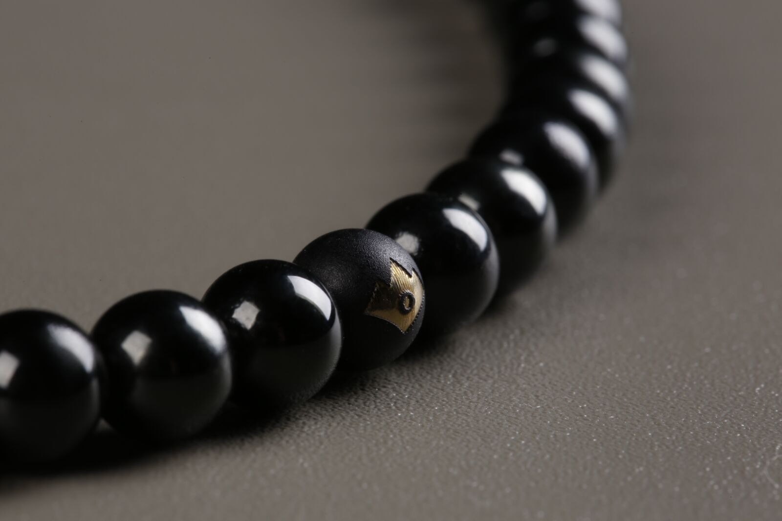 Canon EF 100mm F2.8L Macro IS USM sample photo. Ci hua zhen products photography