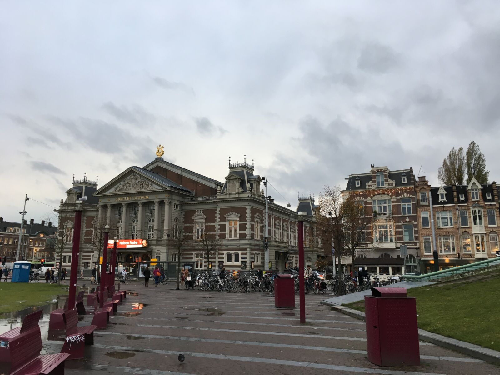 iPhone SE back camera 4.15mm f/2.2 sample photo. Amsterdam photography