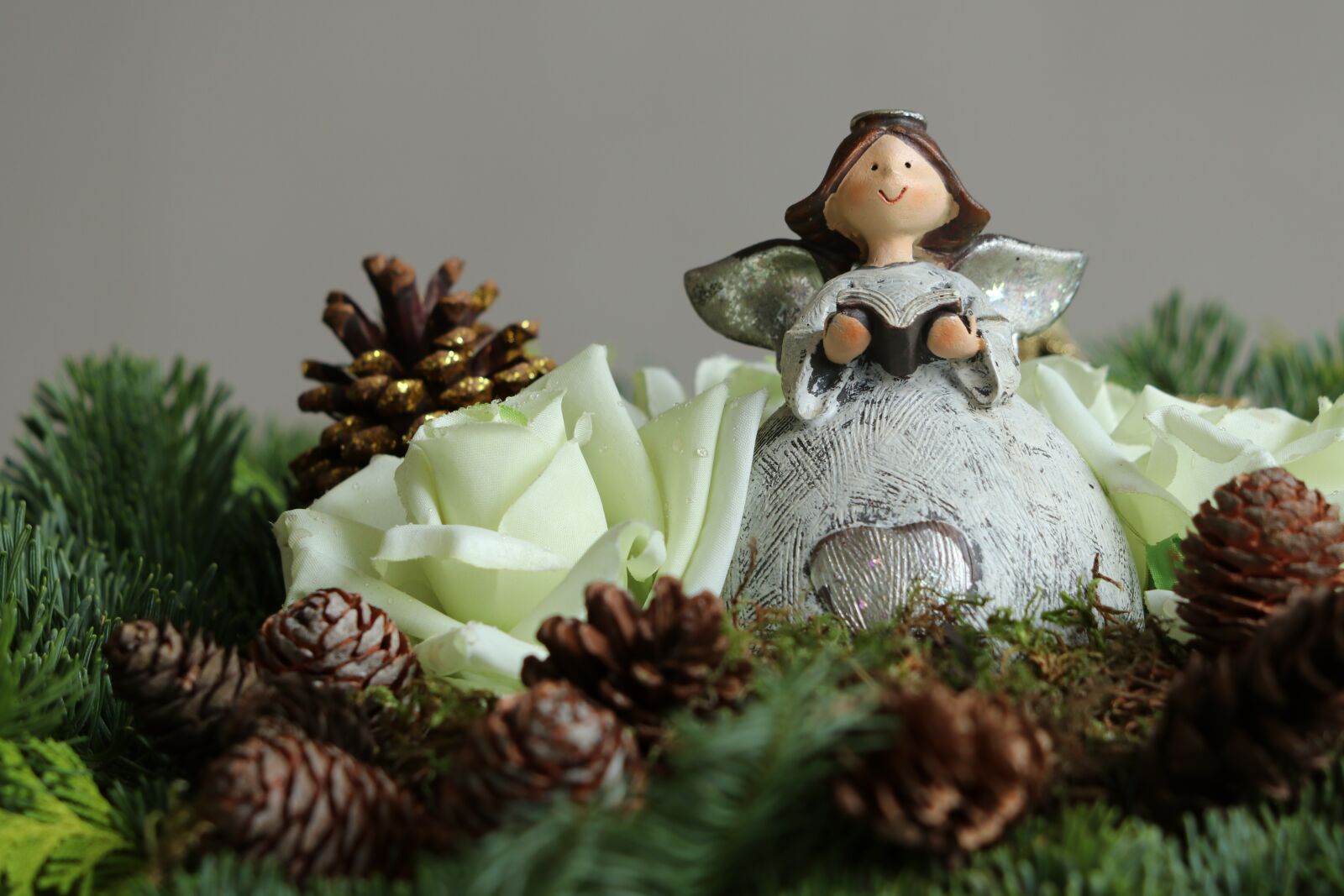 Canon EF 70-300 F4-5.6 IS II USM sample photo. Christmas, angel, advent photography
