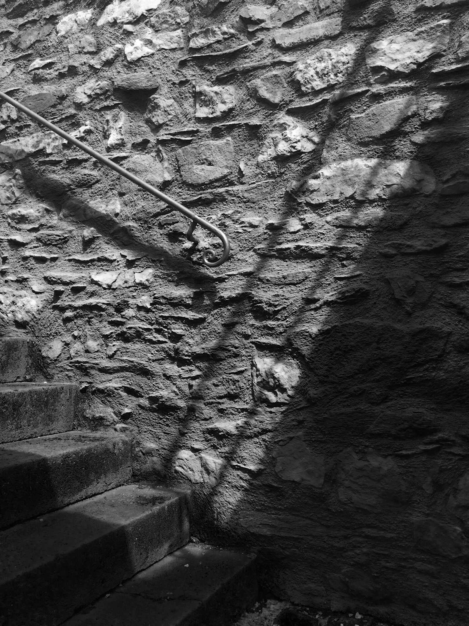 iPhone 5s back camera 4.15mm f/2.2 sample photo. Stairs, handrail, black and photography