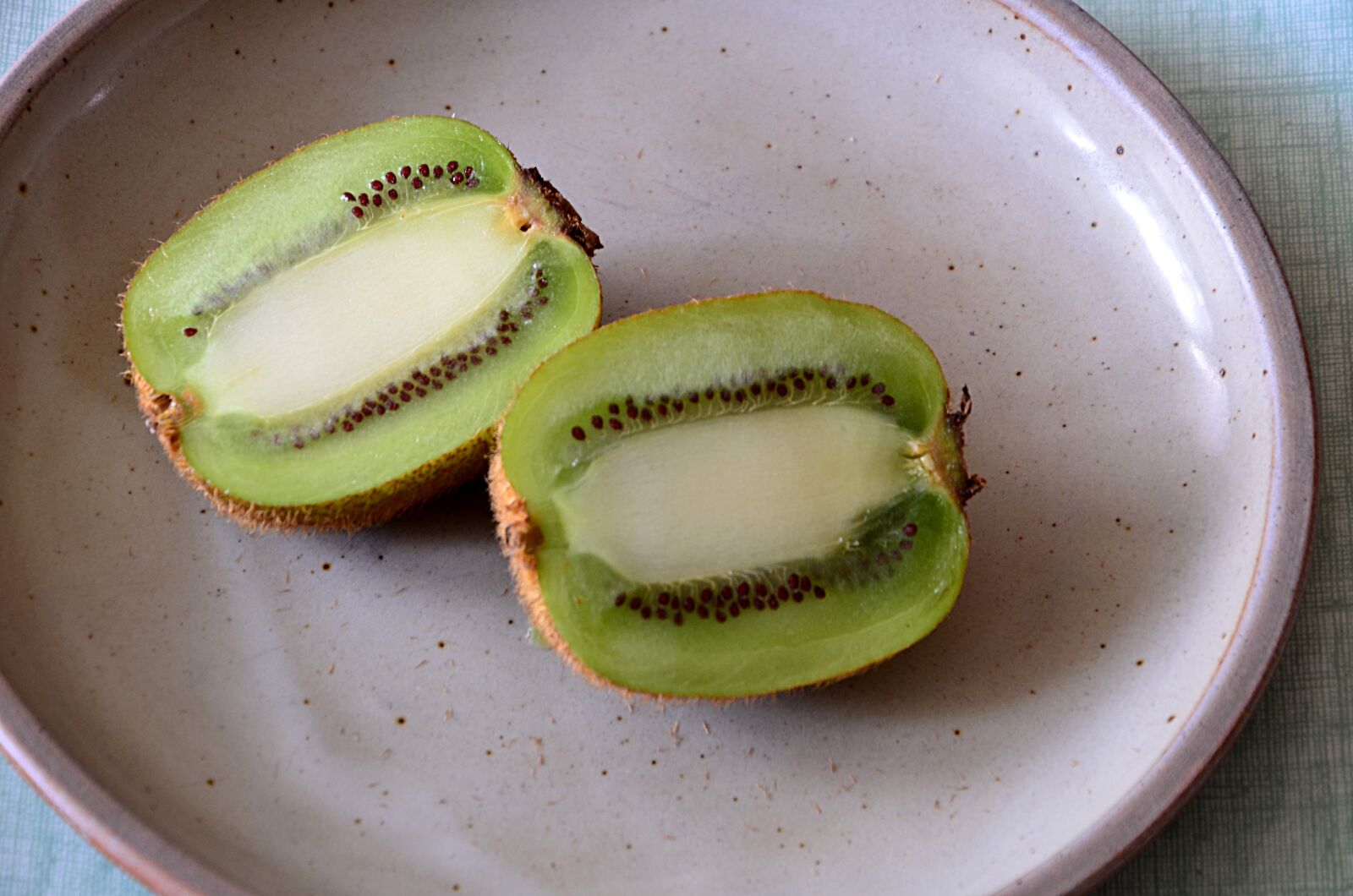 Nikon D5100 sample photo. Kiwi, fruit, dessert photography