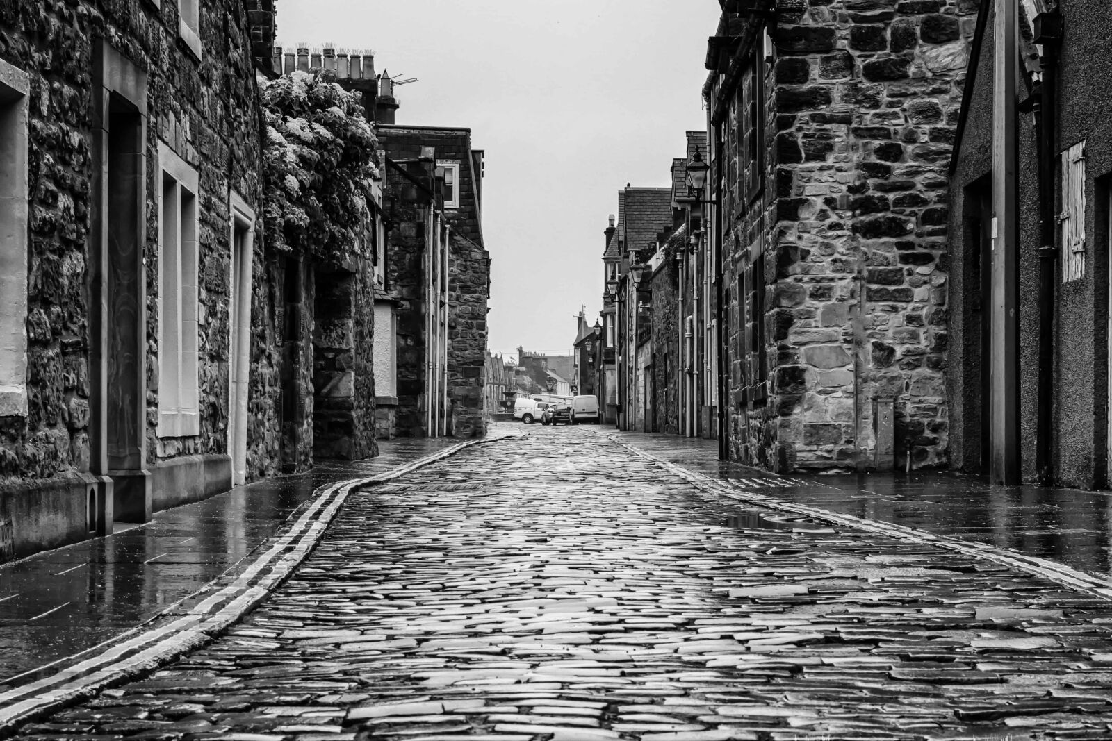 Nikon D3300 sample photo. Street, monochrome, house, facade photography