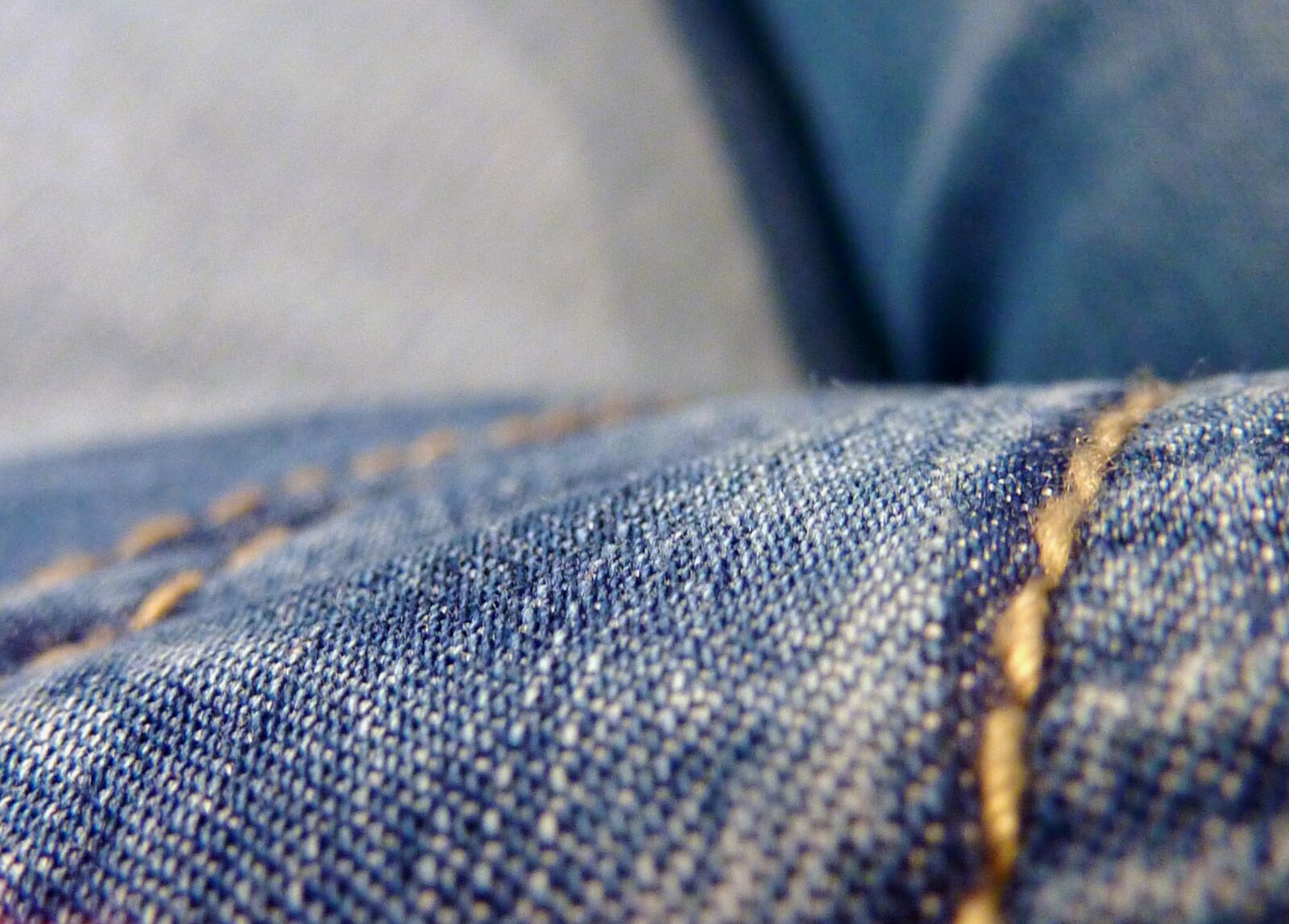 Panasonic DMC-TZ7 sample photo. Pants, jeans, denim photography